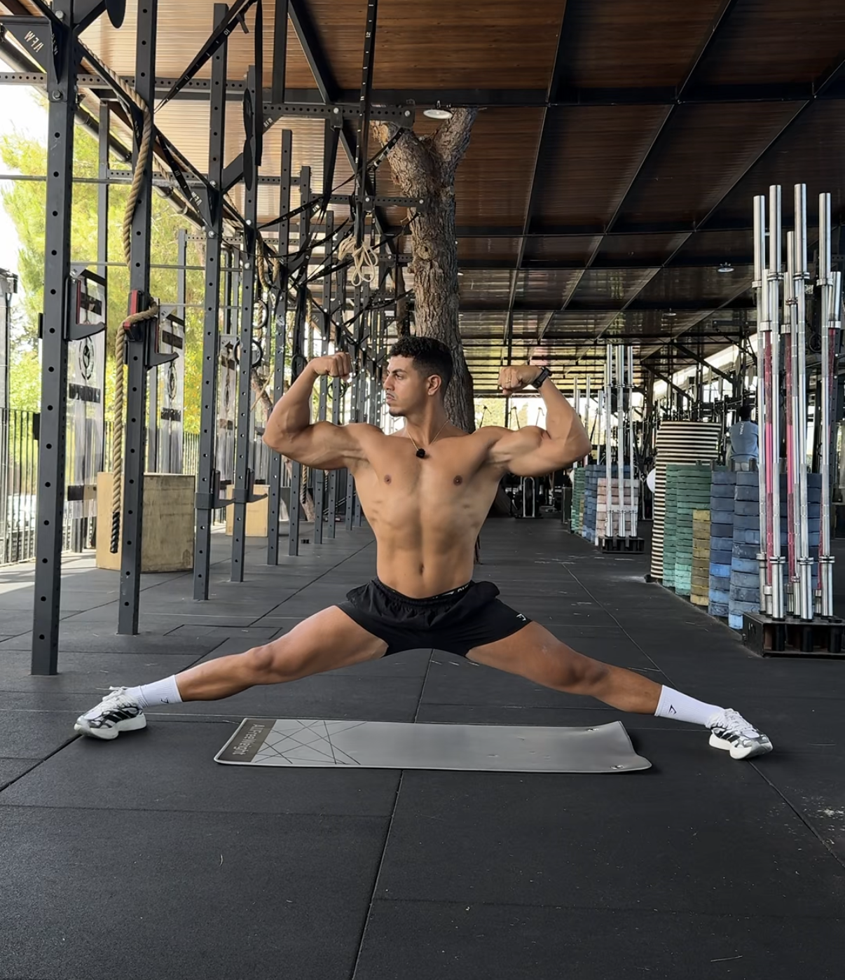 Ismael en split · movilidad y flexibilidad